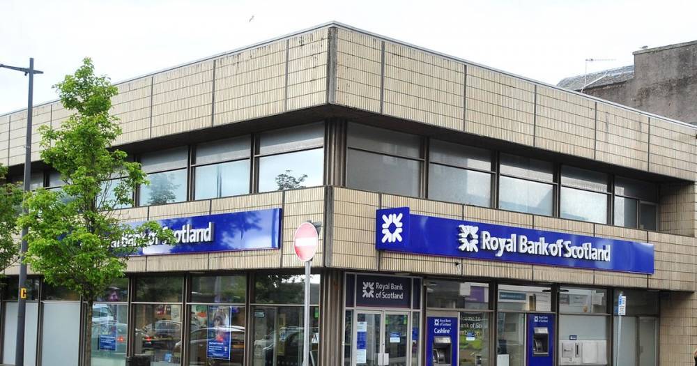 Banks in Dumbarton and the Vale of Leven change opening times and services - dailyrecord.co.uk - Scotland - county Banks