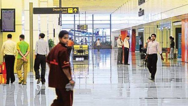 Moody's downgrades Delhi Airport's ratings to Ba3 - livemint.com - Singapore - India - city Delhi - county Moody