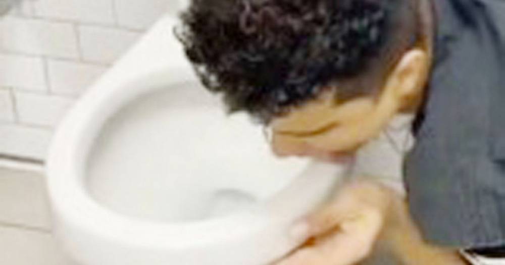 Ranvir Singh - American 'scum' who licked toilet bowl cries in hospital after getting coronavirus - mirror.co.uk - Usa - Britain