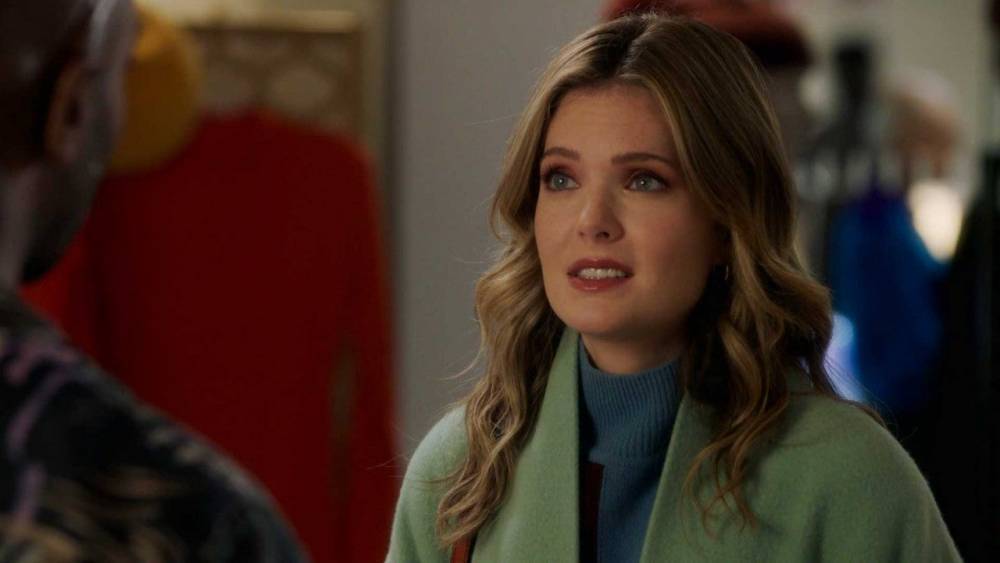 'The Bold Type' Star Meghann Fahy Dishes on Sutton's Decision to Leave Scarlet (Exclusive) - etonline.com