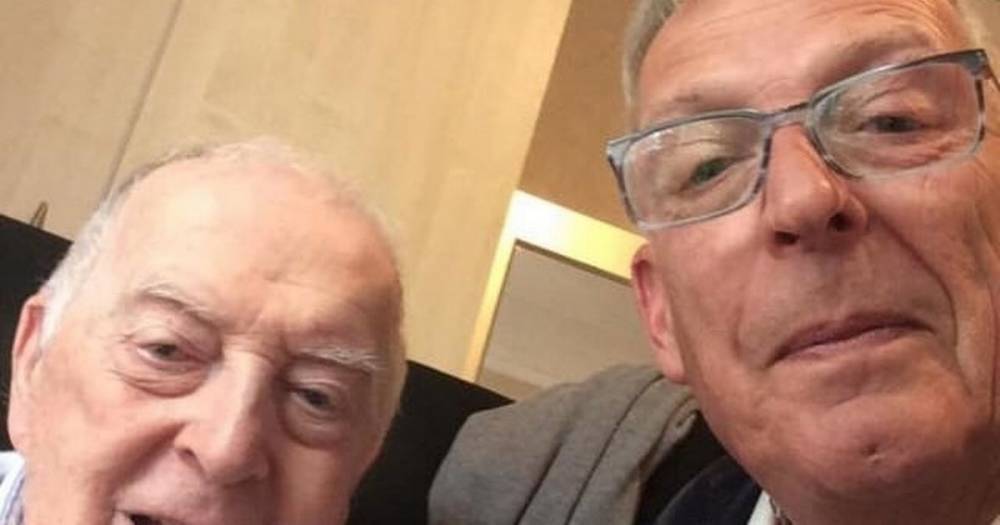 Great-grandad and WW2 hero, 98, diagnosed with coronavirus...despite not having 'any typical flu symptoms' - manchestereveningnews.co.uk