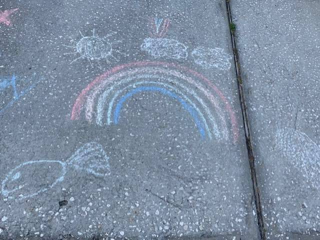 Winter Springs - Neighborhood spreads message of hope with sidewalk art, signs amid pandemic - clickorlando.com - county Orange