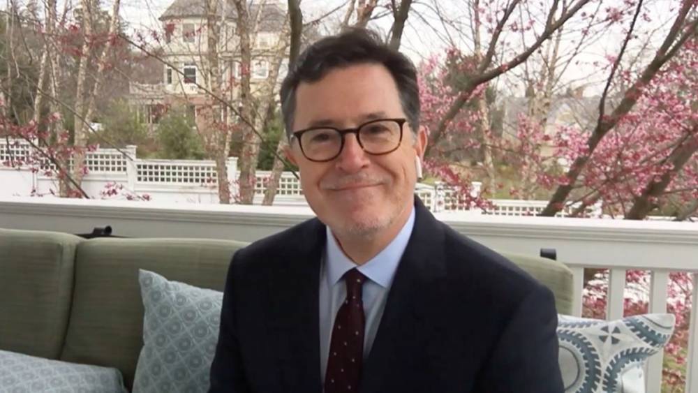 Stephen Colbert - Samantha Bee - Stephen Colbert Sets A Return Date For ‘The Late Show’ - etcanada.com