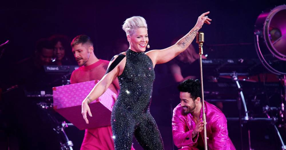 Pink 'gets drunk and cuts own hair' in coronavirus quarantine nightmare - mirror.co.uk