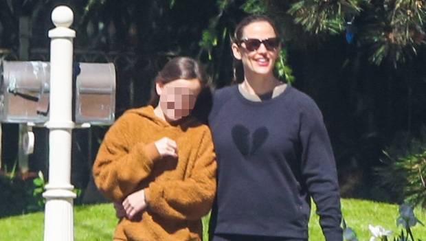 Seraphina Affleck - Jennifer Garner Is All Smiles With Daughter Seraphina, 11, As Ben Affleck Isolates With New GF - hollywoodlife.com
