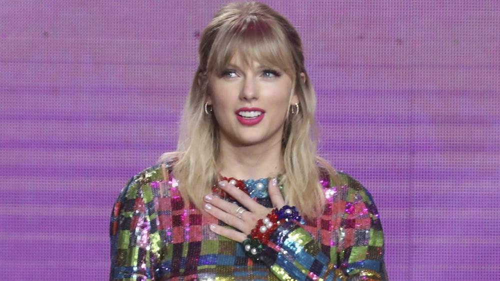 Taylor Swift Gives Back to a Few Lucky Fans Amid Coronavirus Crisis - etonline.com - New York