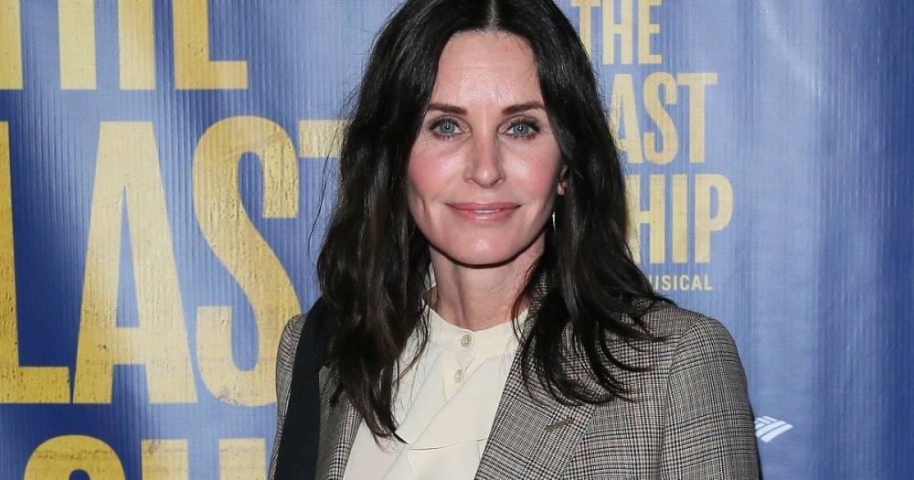 Jimmy Kimmel - Monica Geller - Courteney Cox is doing her homework as she binge-watches Friends during isolation - mirror.co.uk - state California