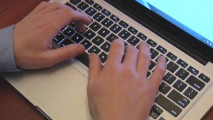 Internet providers offering help to low-income families - fox29.com - Usa - county Harris
