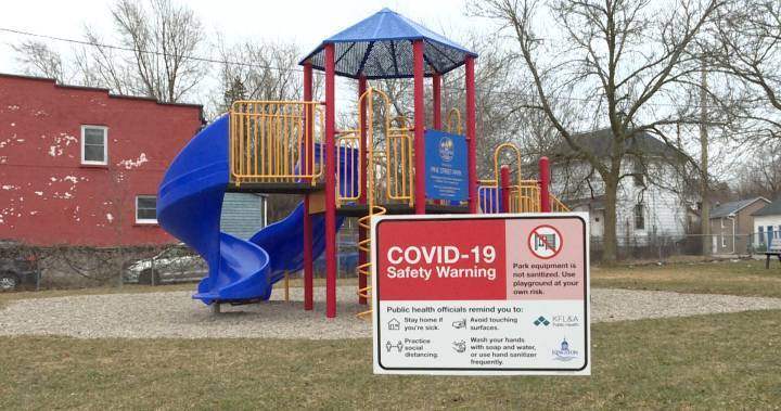 Coronavirus: Playgrounds not yet off-limits in Kingston after Belleville announces closure - globalnews.ca - city Kingston - county Prince Edward - city Belleville