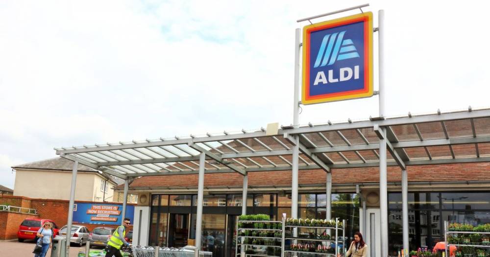 Coronavirus chaos at Aldi as angry woman starts coughing in fellow shopper's face - dailystar.co.uk - county Essex