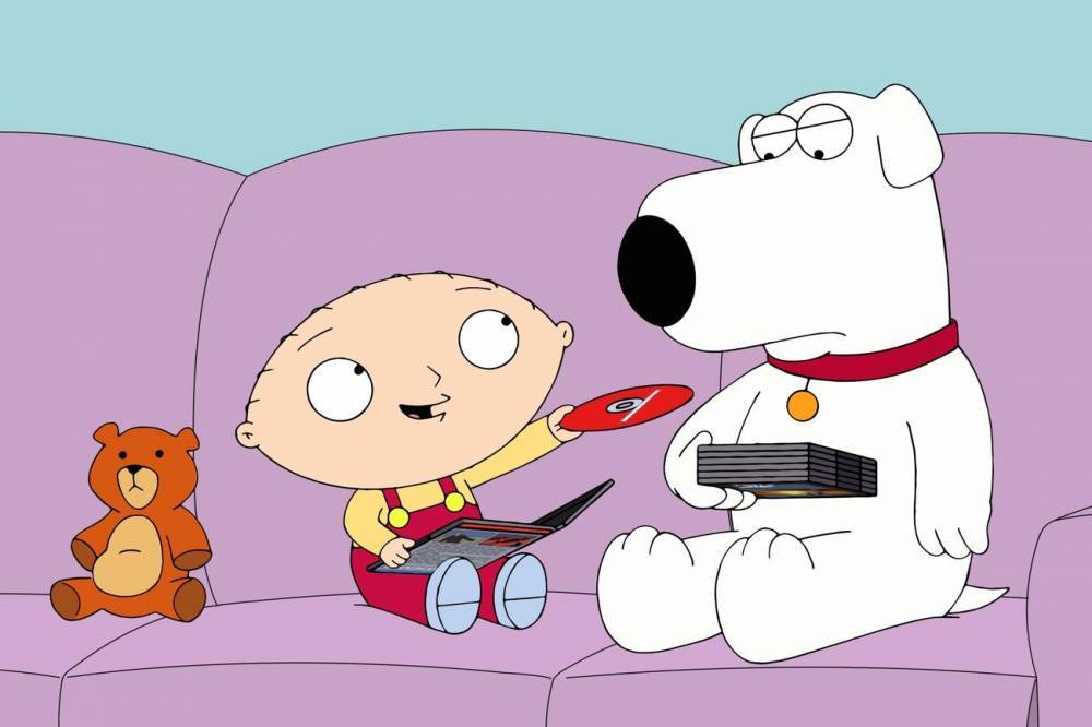 Seth Macfarlane - Family Guy's Stewie and Brian Introduce a Quarantine Podcast - tvguide.com