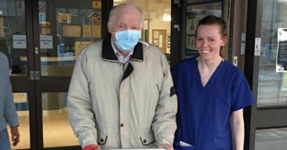Heartwarming moment 87 year old grandad beats coronavirus and leaves hospital smiling after two week battle - ok.co.uk - city Manchester
