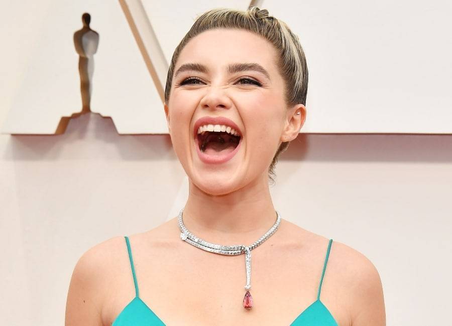 Florence Pugh - Florence Pugh’s wholesome Instagram cooking tutorials are keeping us sane in isolation - evoke.ie - Britain