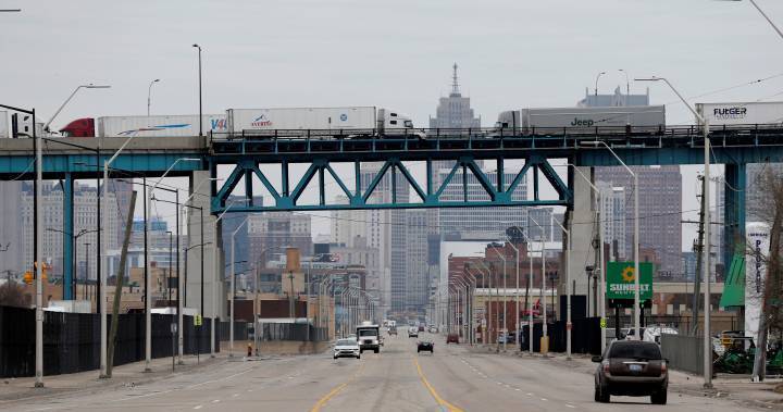 ‘Really concerning’: Detroit mayor raises alarm as coronavirus cases surge in Michigan - globalnews.ca - New York - parish Orleans - city New Orleans - city Detroit - state Michigan