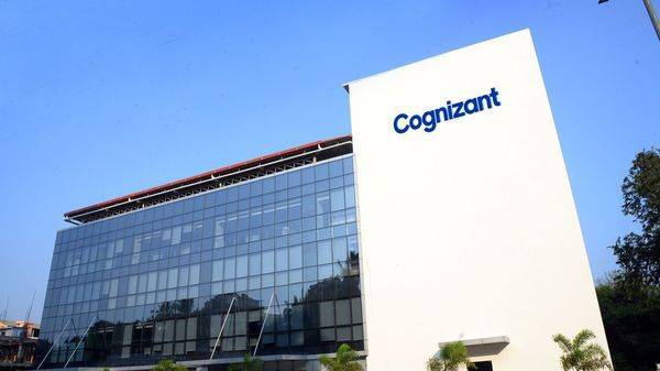 Covid-19 lockdown: Cognizant offers extra 25% of base pay to India employees - livemint.com - Philippines - Usa - India