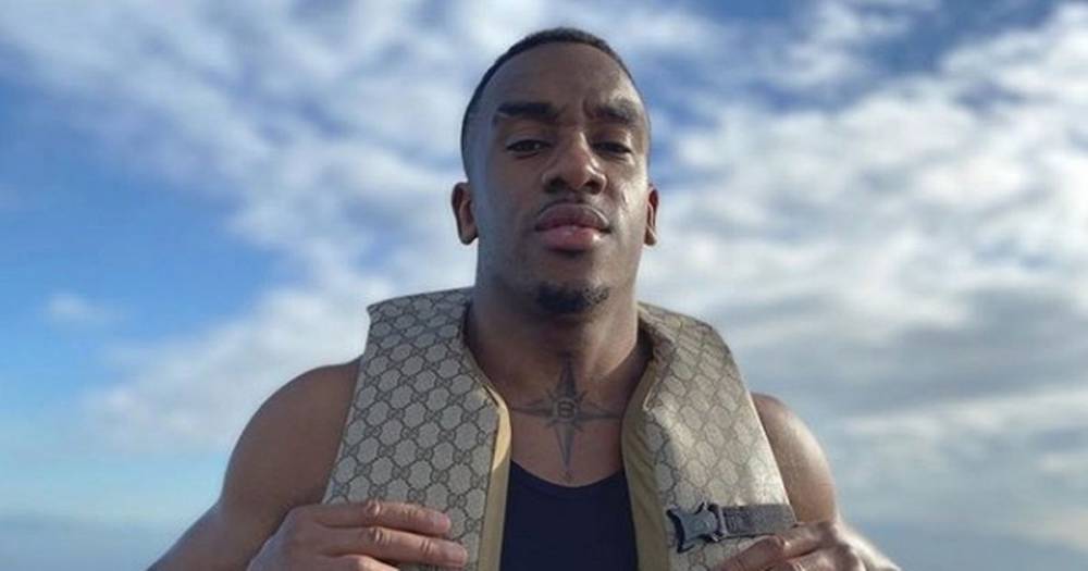 Bugzy Malone - Aaron Davies - Bugzy Malone nurse who rushed to rapper’s side slams sick bystanders for filming him after crash - mirror.co.uk - city Manchester