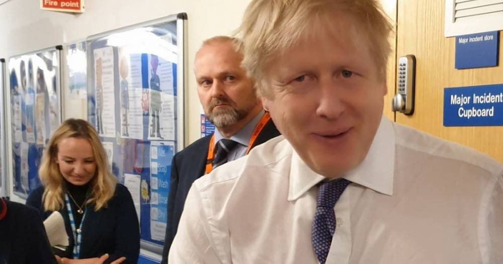 Boris Johnson - Boris Johnson admitted 'shaking hands with patients' before coronavirus diagnosis - mirror.co.uk - Britain