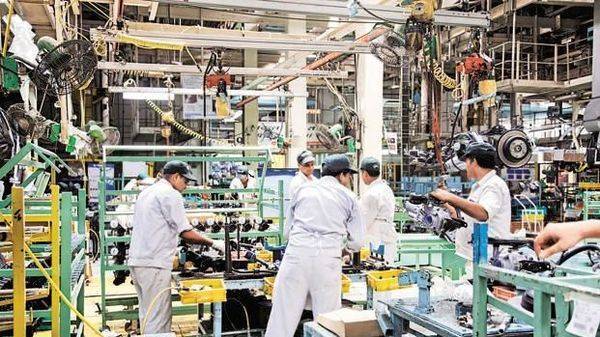 Auto component makers urge govt for bailout package to offset Covid -19 impact - livemint.com - India