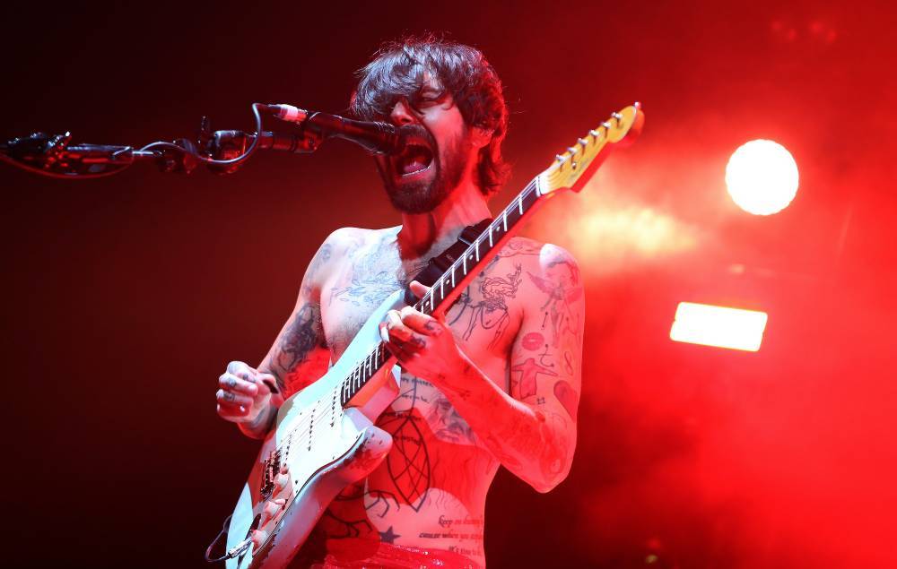 Simon Neil - Watch Biffy Clyro’s Simon Neil play first in new series of live-stream sessions - nme.com