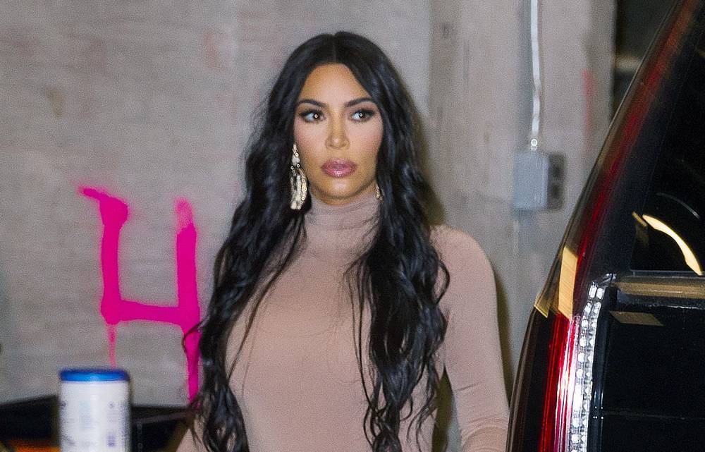 Kim Kardashian - Kim Kardashian’s SKIMS Shapewear Line Donating $1M To Families Affected By COVID-19 - etcanada.com