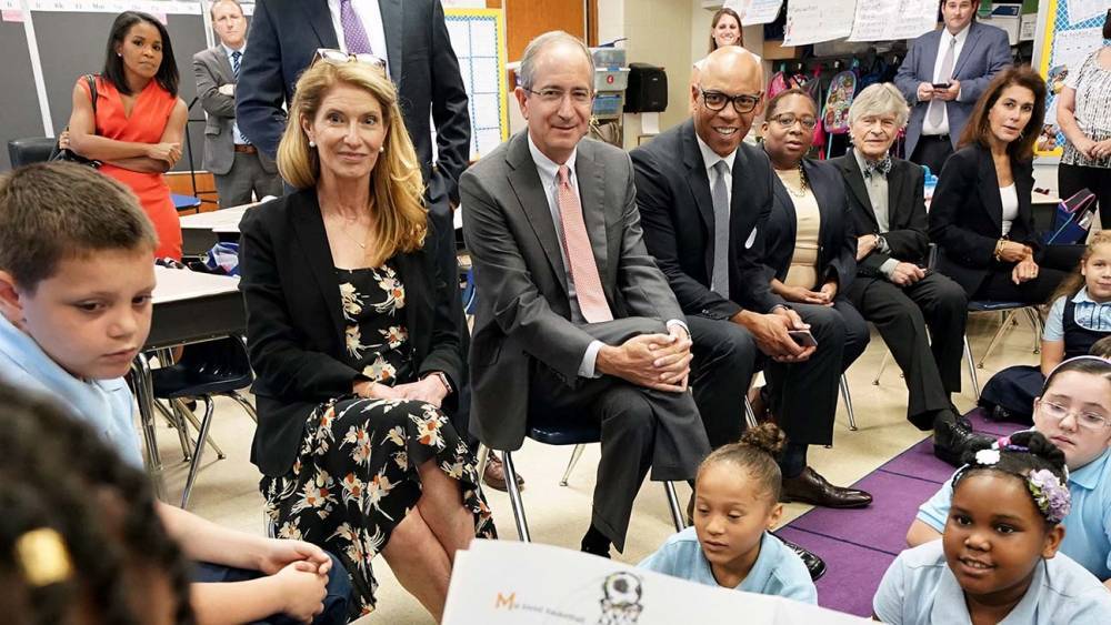Brian Roberts - Comcast CEO's Family Donates $5 Million for Student Laptops During School Closures - hollywoodreporter.com