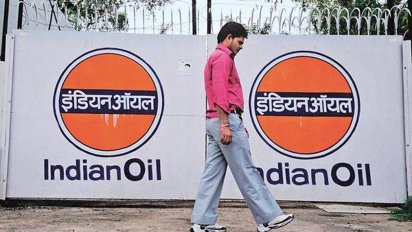 Narendra Modi - Indian Oil, Mangalore Refineries declare force majeure to curb Mideast oil supply - livemint.com - city New Delhi - India