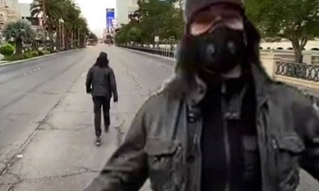 Criss Angel stands in the middle of EMPTY Las Vegas Strip amid coronavirus pandemic - dailymail.co.uk - city Las Vegas
