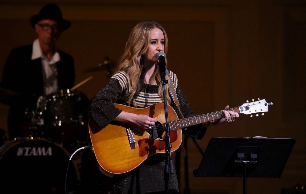 Margo Price - Listen to ‘Someone Else’s Problem’, an emotive new song from Margo Price - nme.com - county Stone