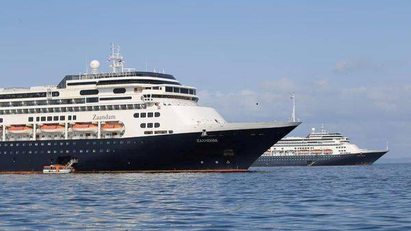 Passengers on ‘death ship’ plead for rescue after coronavirus strikes - livemint.com - Chile - Panama - city Panama
