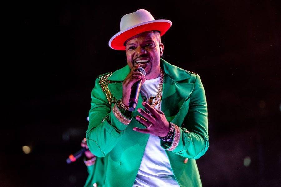 Ricky Bell Gets Down To 'Cool It Now' While Grocery Shopping - essence.com