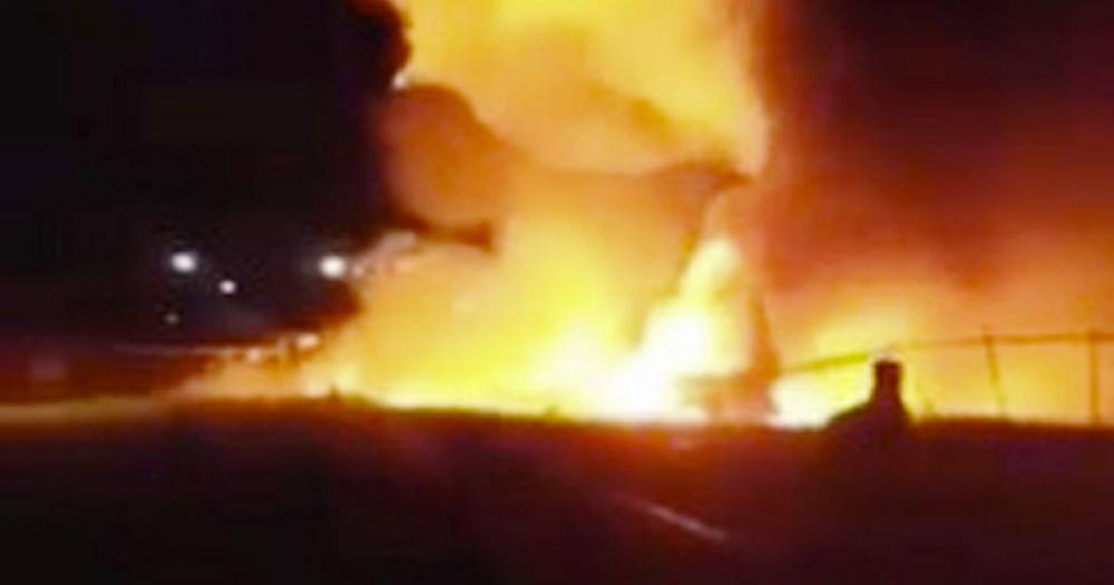 Plane carrying coronavirus medical supplies crashes and explodes into fireball - mirror.co.uk - Philippines - Japan - city Manila