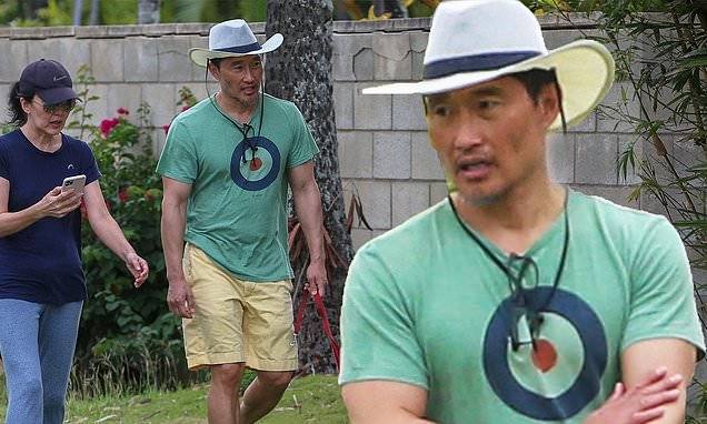 Daniel Dae Kim, 51, has been seen for the first time on a dog walk after COVID-19 diagnosis - dailymail.co.uk - Usa - state Hawaii