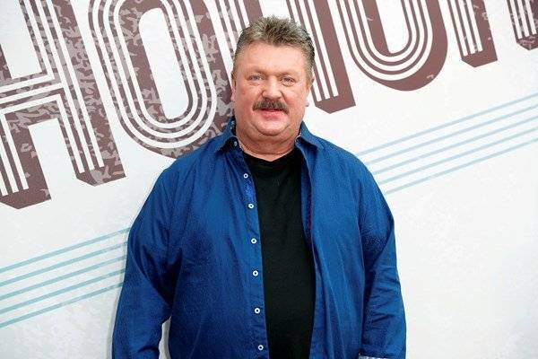Joe Diffie - Scott Adkins - US country star Joe Diffie dies after testing positive for Covid-19 - breakingnews.ie - Usa - state Oklahoma - county Tulsa
