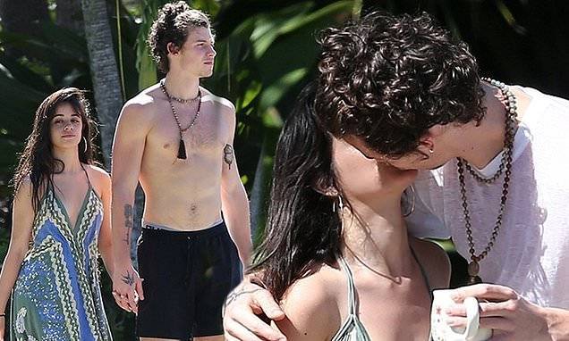 Camila Cabello - Shawn Mendes - Camila Cabello re-wears her handkerchief dress as she she shares passionate kiss with Shawn Mendes - dailymail.co.uk - state Florida - county Miami