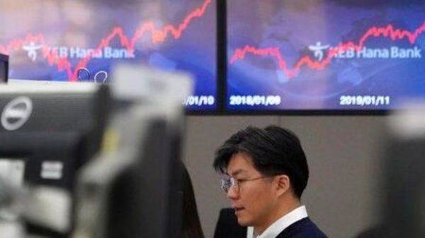 Asian stocks decline with more virus warnings; Oil drop - livemint.com - New York - Japan - Singapore - Usa - Australia - North Korea