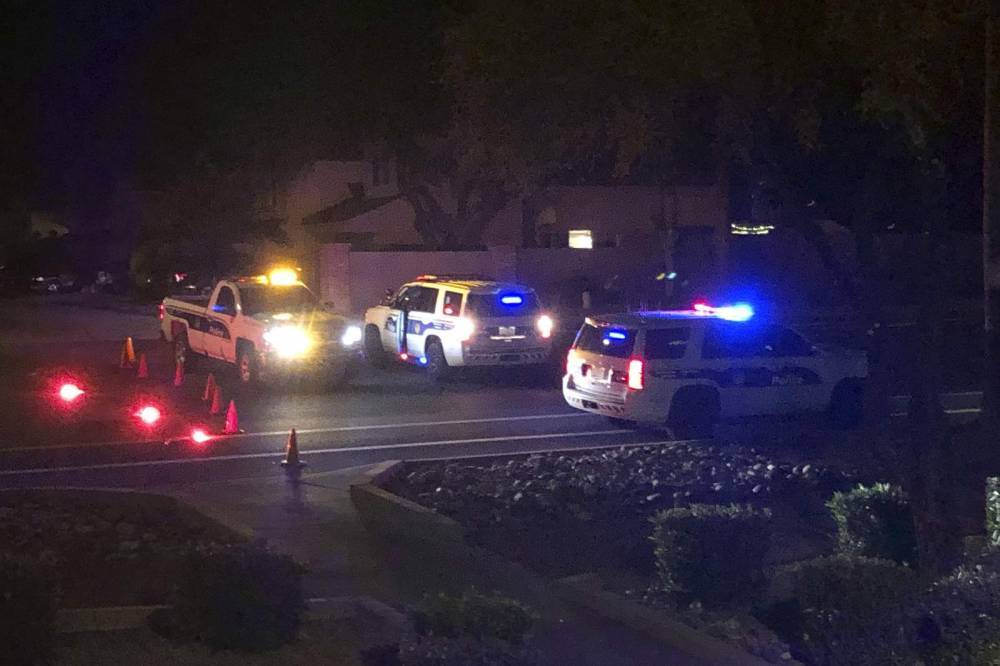 Phoenix police officer killed, 2 others injured in shooting - clickorlando.com - state Arizona