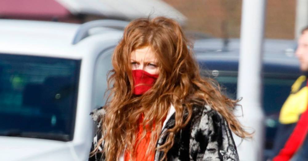 Maisie Smith - EastEnders' Maisie Smith dons face mask as she stockpiles at Sainsbury's amid pandemic - mirror.co.uk
