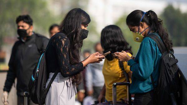 Xiaomi India - Higher GST rates on mobile phones from April 1 - livemint.com - city New Delhi - India