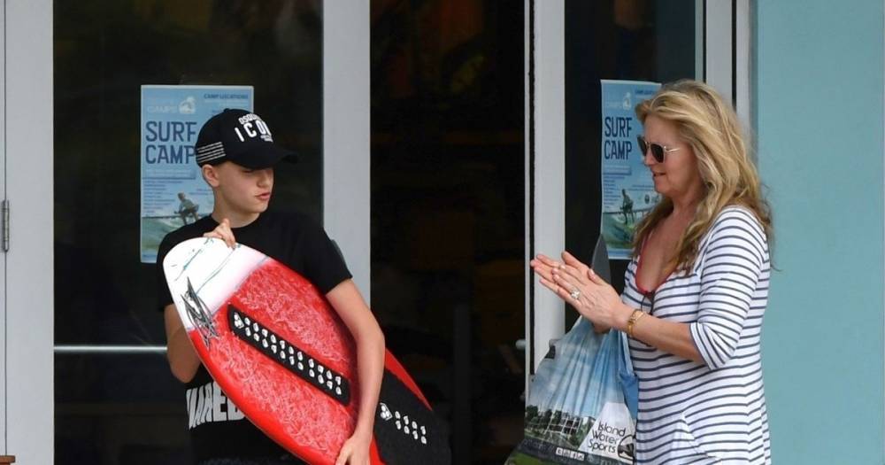 Rod Stewart - Penny Lancaster - Sir Rod Stewart, 75, goes shopping for surfboards instead of being in lockdown - mirror.co.uk - state Florida