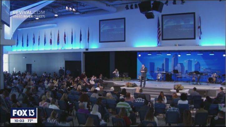 Tampa megachurch crowded with worshipers, despite social distancing orders - fox29.com - state Florida - county Bay - city Tampa, county Bay - Jordan - county Hillsborough