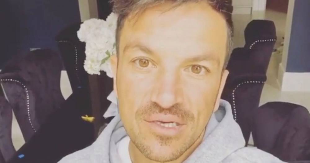 Peter Andre - Peter Andre gives rare glimpse of daughter Amelia's face as home school descends into chaos - mirror.co.uk - Australia