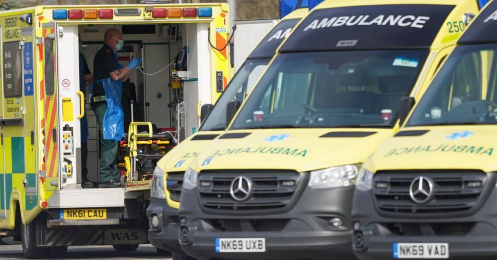 Vile thieves stealing coronavirus equipment from ambulances ‘impacting emergency care’ - dailystar.co.uk