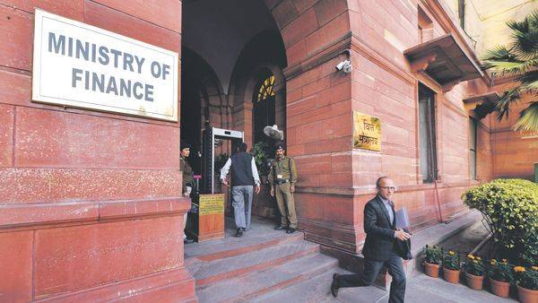 No extension of the Financial Year, says government - livemint.com - city New Delhi - India