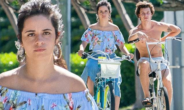 Camila Cabello - Shawn Mendes - Camila Cabello and a shirtless Shawn Mendes go for a bike ride through Miami during isolation - dailymail.co.uk - county Miami - city Havana