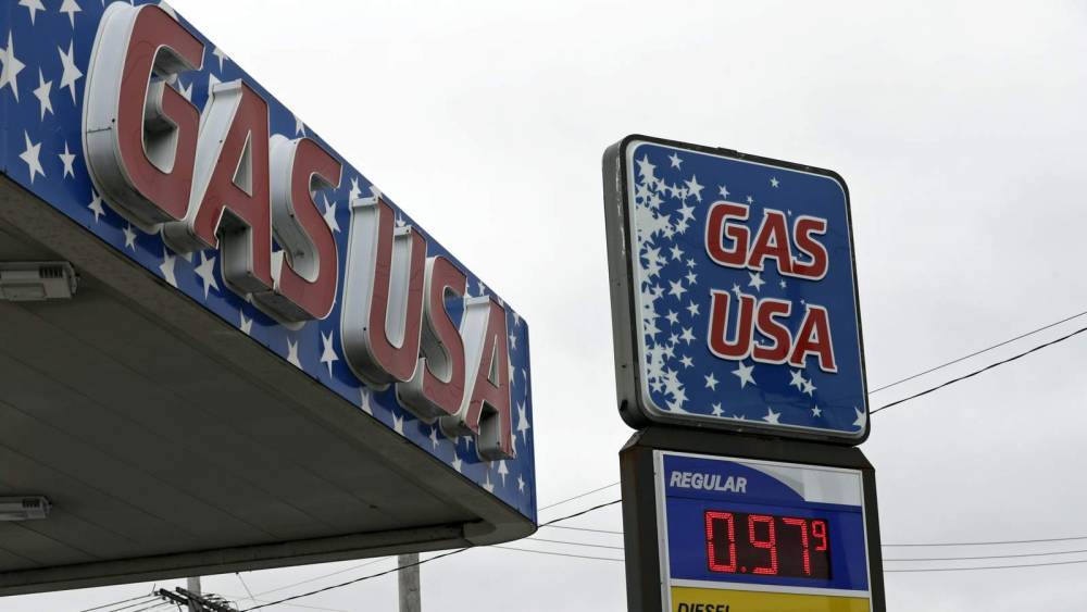 Gas is cheap, but for many motorists there's nowhere to go - clickorlando.com - Usa