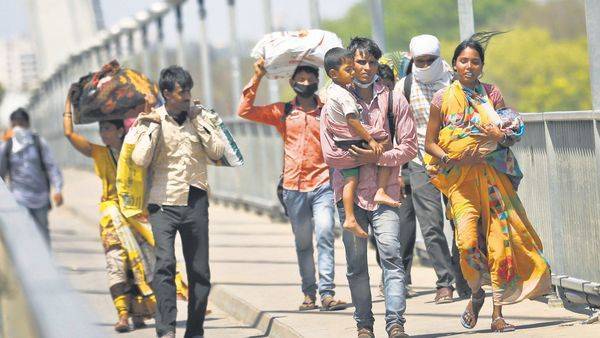 Pandemonium continues as migrants try to make their way home - livemint.com - city New Delhi - city Delhi