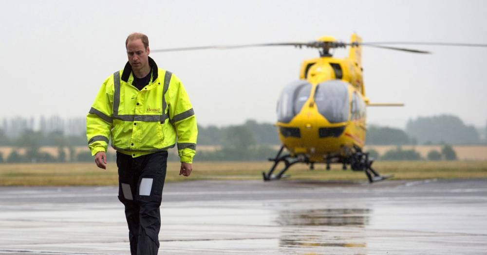 Prince William 'wants to return as air ambulance pilot' to help coronavirus fight - mirror.co.uk - Britain - county Prince William