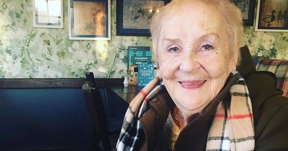 At first they thought it was just a water infection, but she died days later... daughter of active 84-year-old who lost fight with Covid-19 pays tribute - manchestereveningnews.co.uk