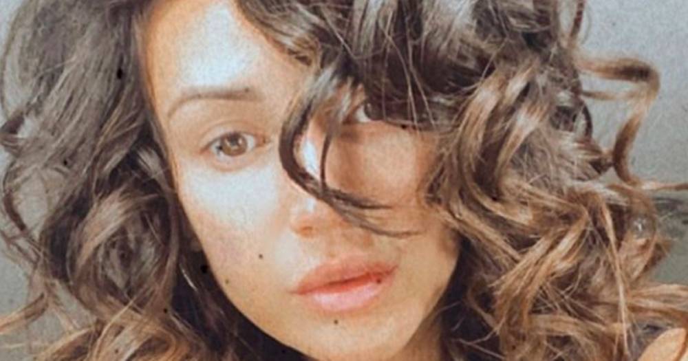 Michelle Keegan - Carol Wright - Michelle Keegan wows in makeup free isolation selfie as she shows off natural curls - ok.co.uk - Georgia