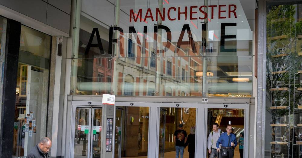 Arndale cleaner 'collapsed with coronavirus symptoms' as staff argue it should close entirely - manchestereveningnews.co.uk - city Manchester